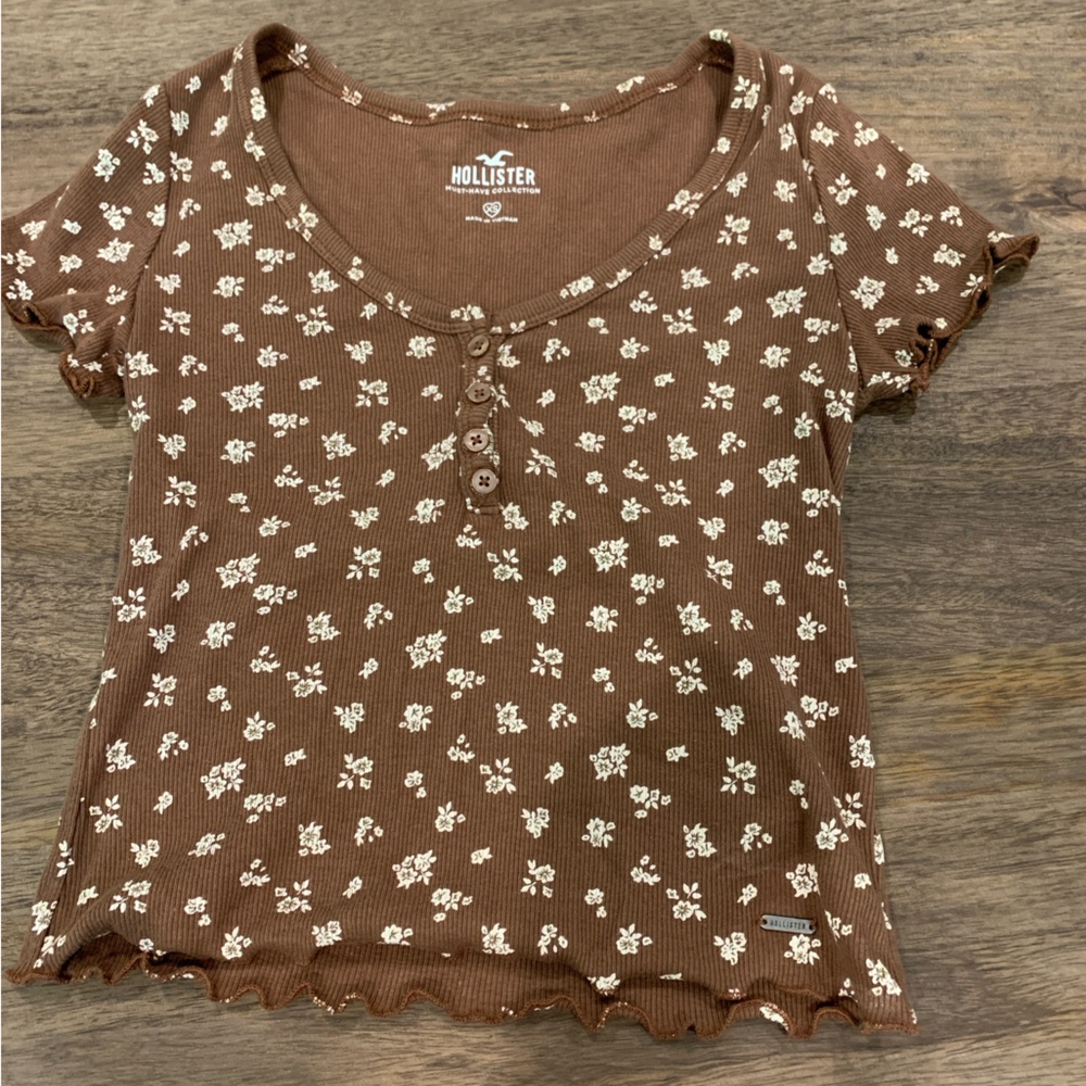 Hollister Floral Pattern Baby Tee